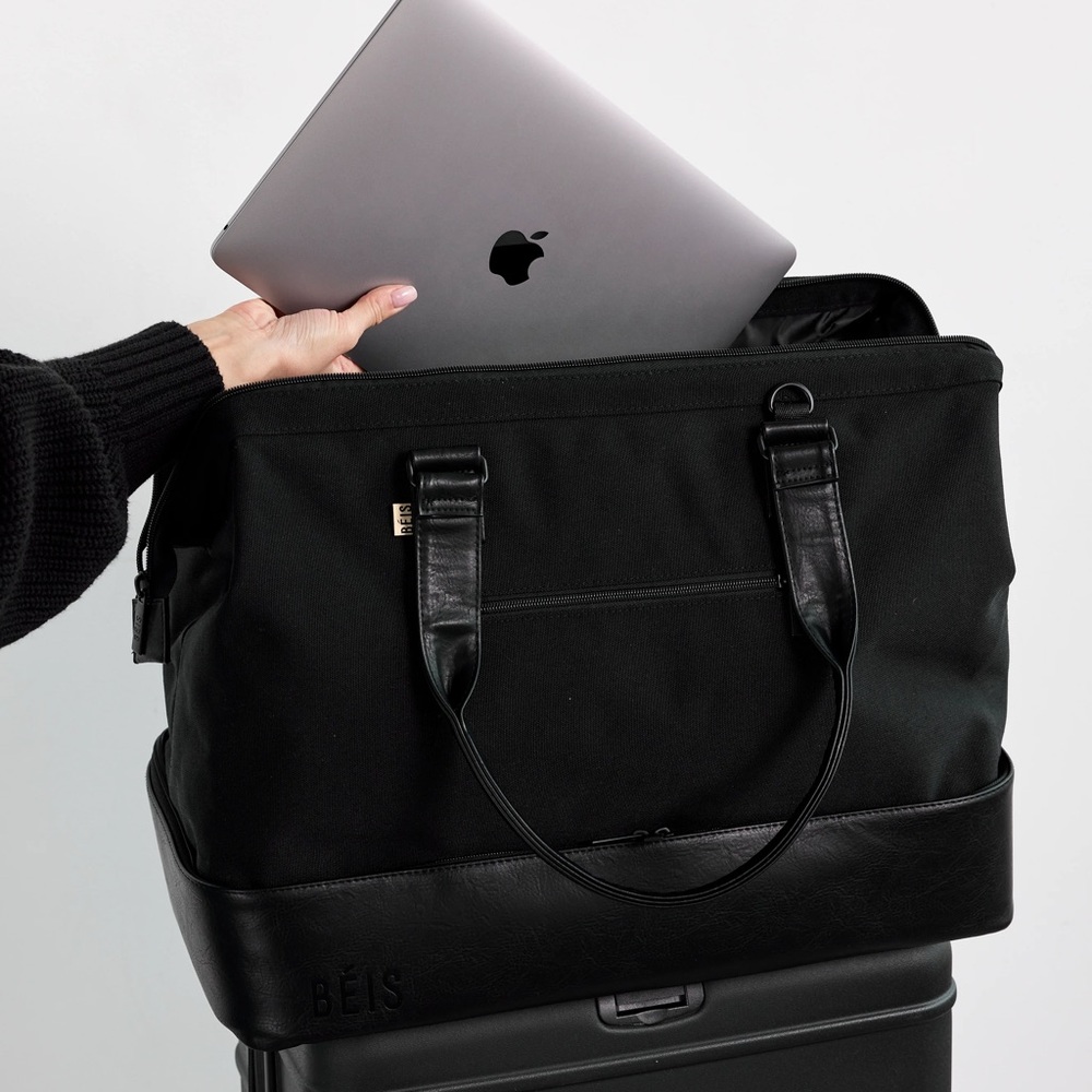 NWT BÉIS WEEKENDER